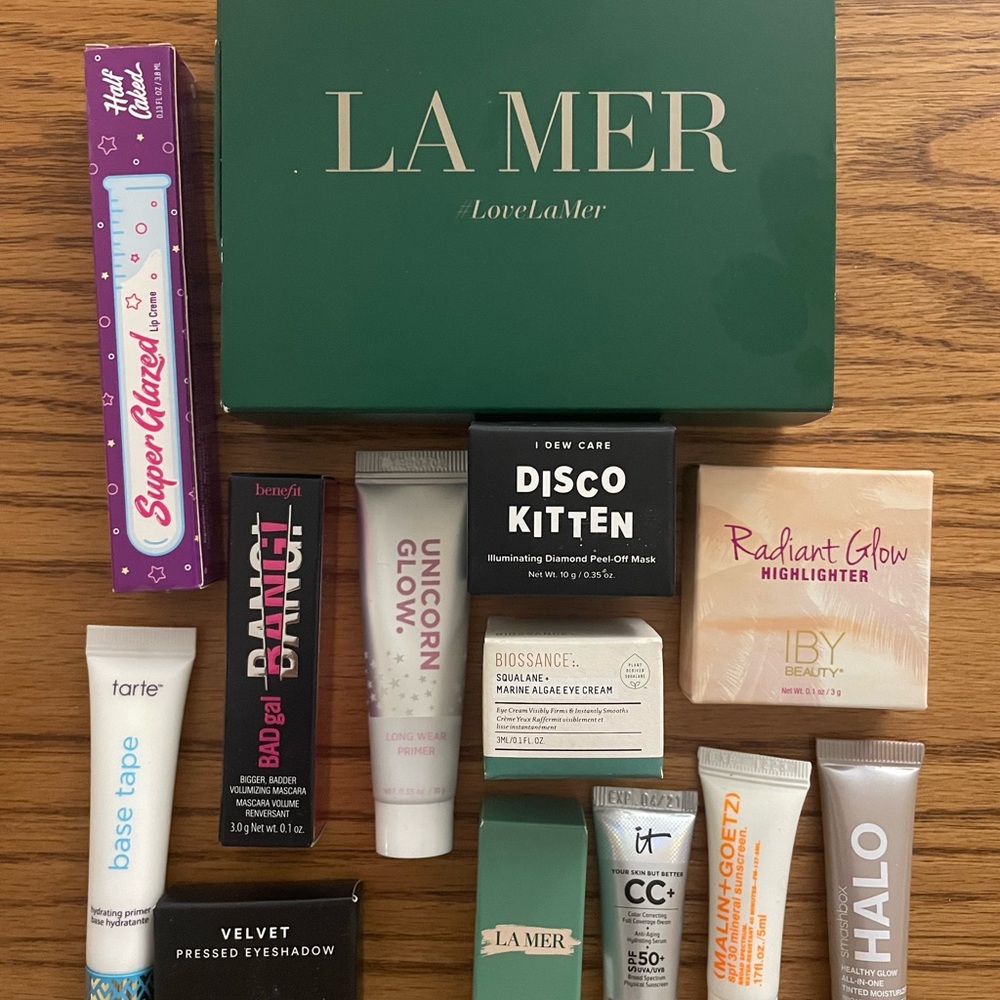 LaMer skincare, highlighter, primer, IT color corrector, smashbox, Eyeshade, lip